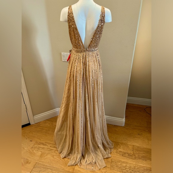 Mac Duggal 6 Sunset Sequin Plunge V Neck Gown NWT Flowy A Line Skirt - Picture 9 of 13